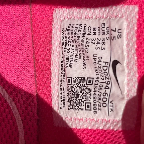 Size 7.5 - Nike Air Max Excee Hyper Pink - Picture 8 of 8